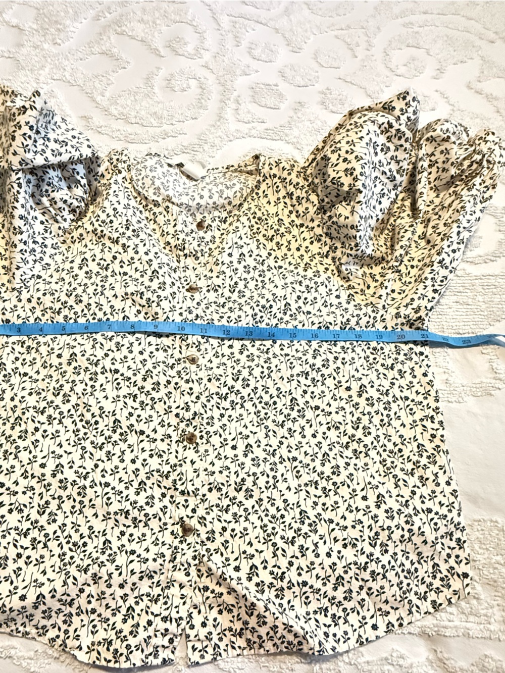H&M Cream Blouse with Black Floral Print and Puff Sleeves - Picture 6 of 7